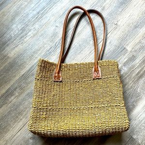 Natural Woven Jute Purse/Tote 🏝️